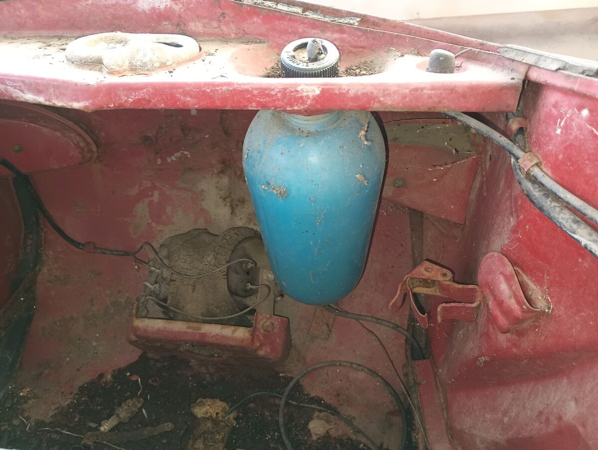 1968 Volkswagen Karmann Ghia - photo 12