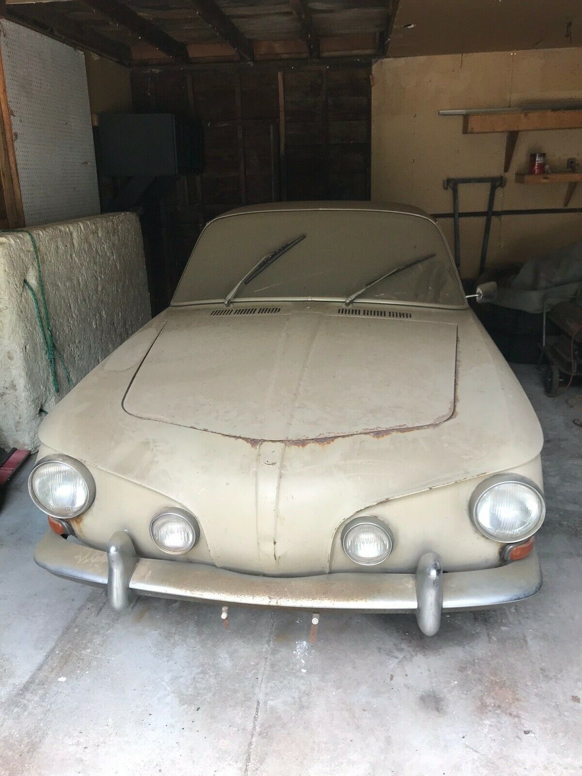 1968 Volkswagen Karmann ghia type 34 1968 Volkswagen Karmann Ghia