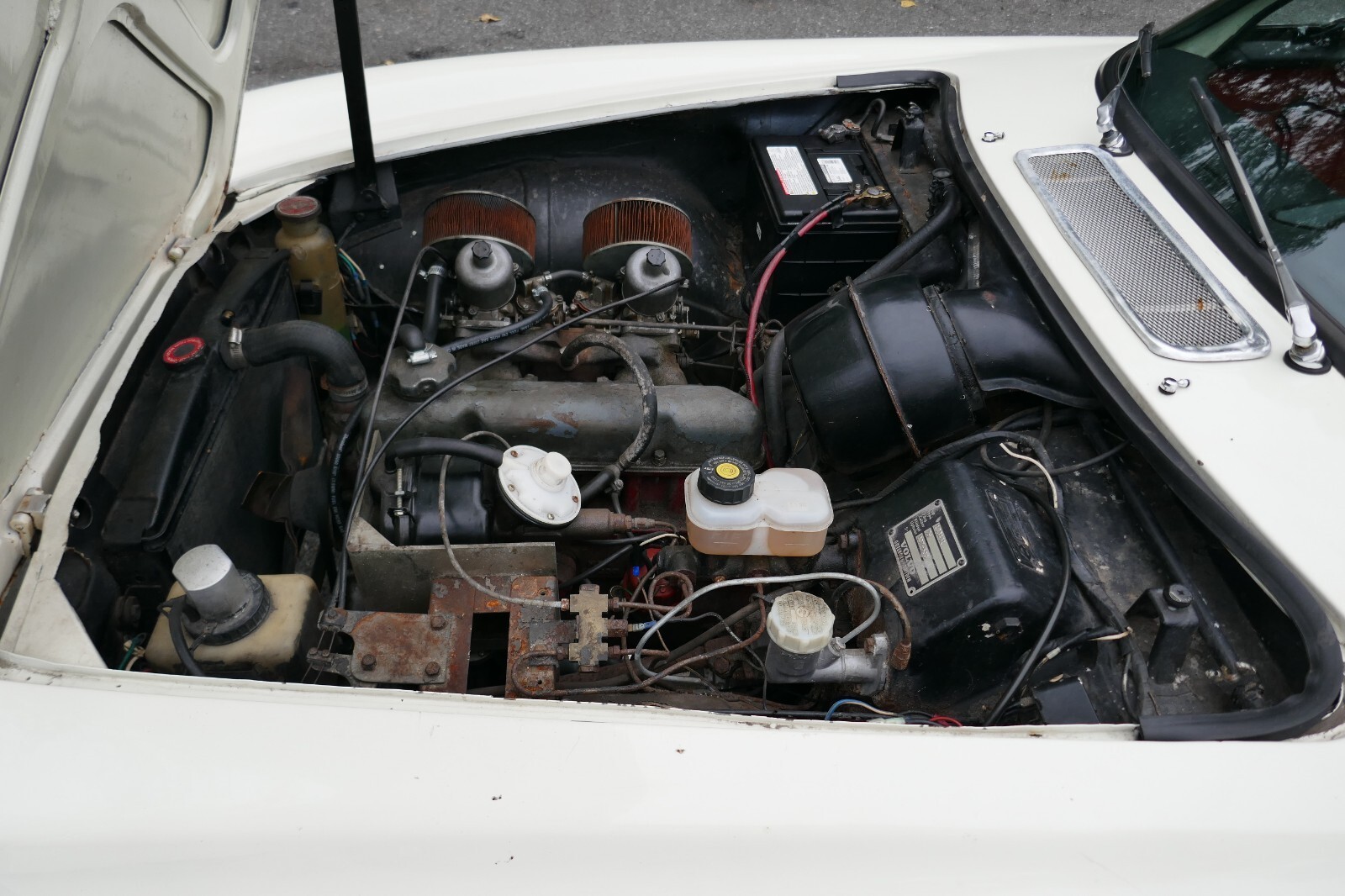 1968 Volvo P1800 Runs and Drives - photo 10