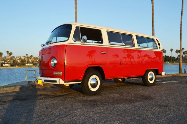 1968 VW Deluxe Bus Camper Beautiful Inside and Out 1968 Volkswagen Bus/Vanagon Camper