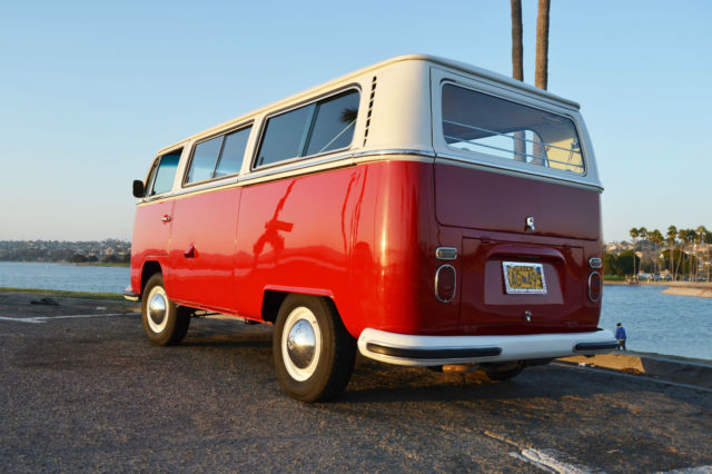 1968 Volkswagen Bus/Vanagon Camper - photo 3