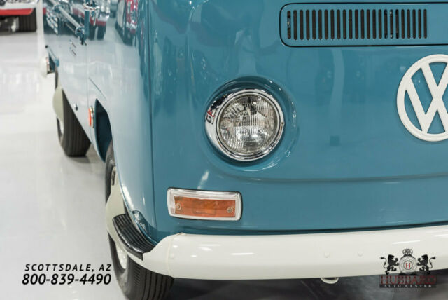 1968 Volkswagen Bus/Vanagon Under 13,000 miles, complete restoration! - photo 12