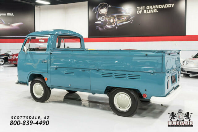 1968 Volkswagen Bus/Vanagon Under 13,000 miles, complete restoration! - photo 6