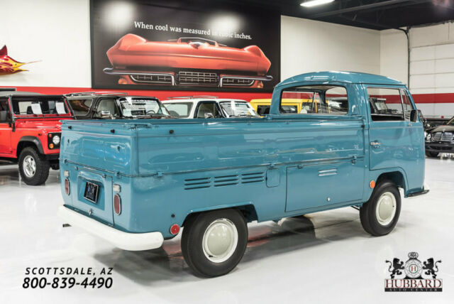 1968 Volkswagen Bus/Vanagon Under 13,000 miles, complete restoration! - photo 8