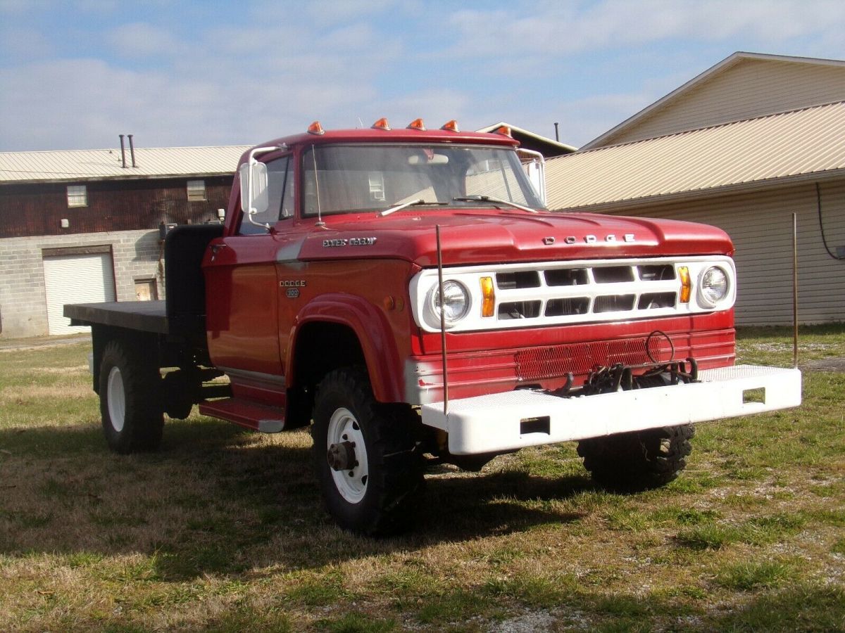 1968 Dodge Power Wagon - photo 2