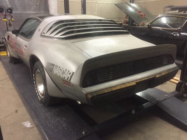 1979 Pontiac Trans Am 400, 4spd 10th Anniversary, Pace Car, 27K miles - photo 11