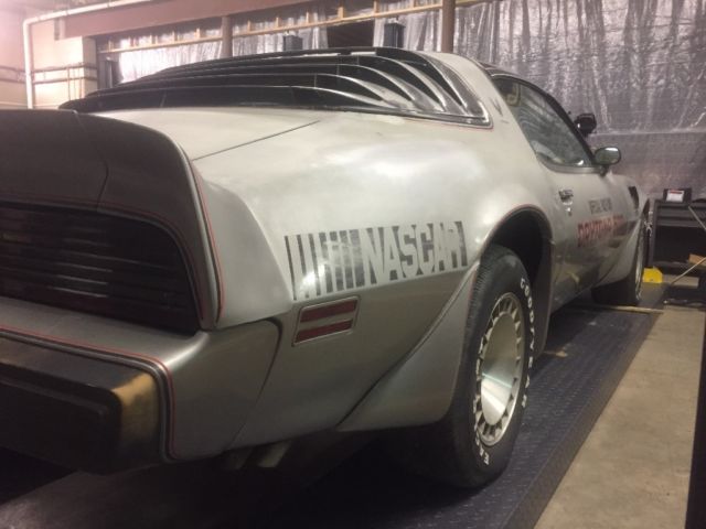 1979 Pontiac Trans Am 400, 4spd 10th Anniversary, Pace Car, 27K miles - photo 5