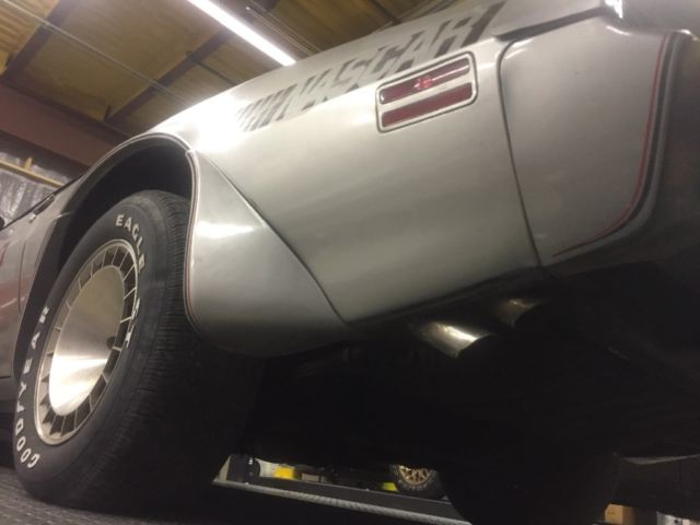1979 Pontiac Trans Am 400, 4spd 10th Anniversary, Pace Car, 27K miles - photo 7