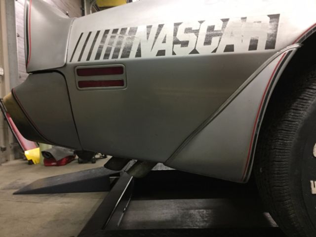 1979 Pontiac Trans Am 400, 4spd 10th Anniversary, Pace Car, 27K miles - photo 8