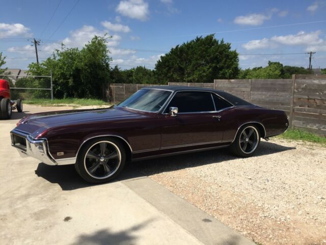 1968 Buick Riviera Maroon - photo 2