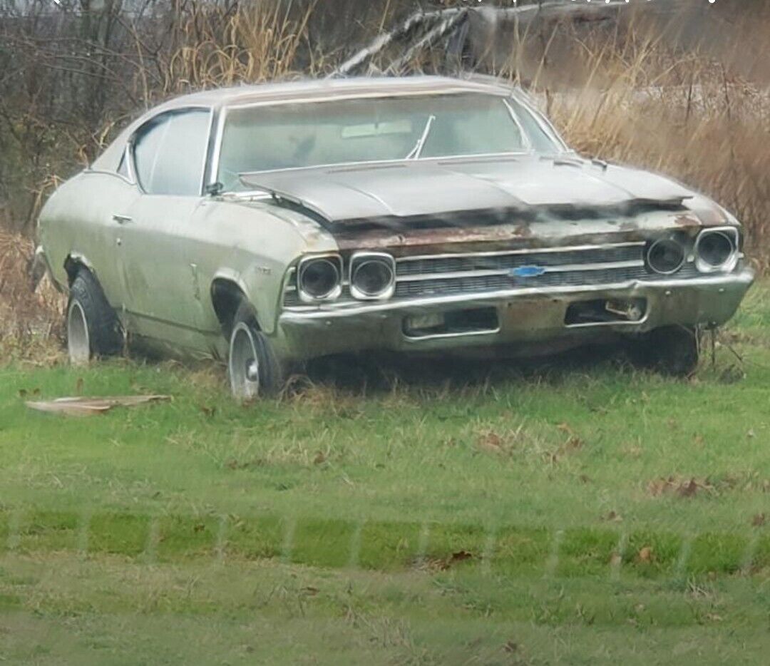 1969 2 door chevelle 300 deluxe 350/350 1969 Chevrolet 300 deluxe