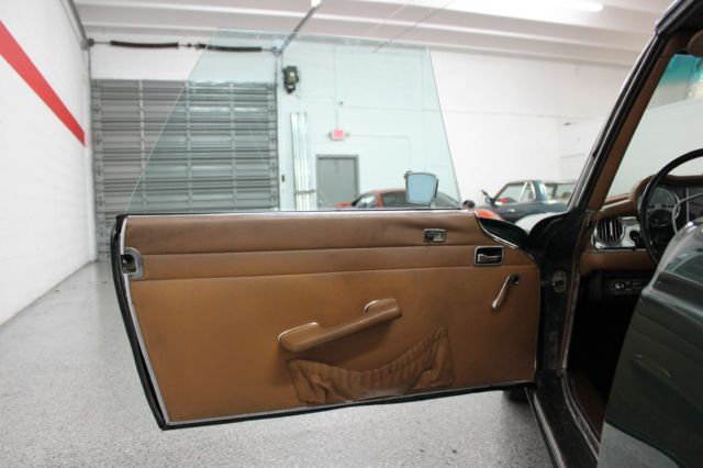 1969 Mercedes-Benz 200-Series - photo 12