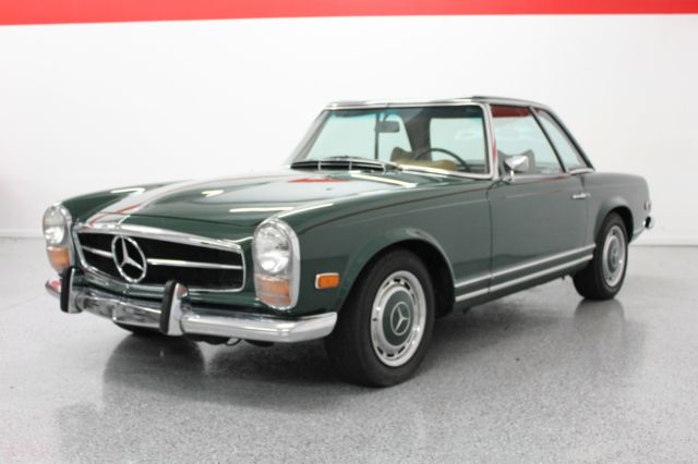 1969 Mercedes-Benz 200-Series - photo 2