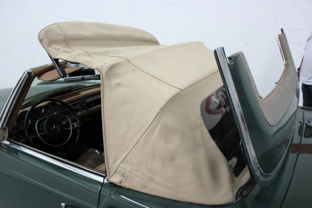 1969 Mercedes-Benz 200-Series - photo 5