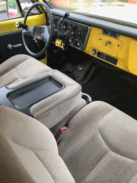1969 Chevrolet Suburban - photo 6