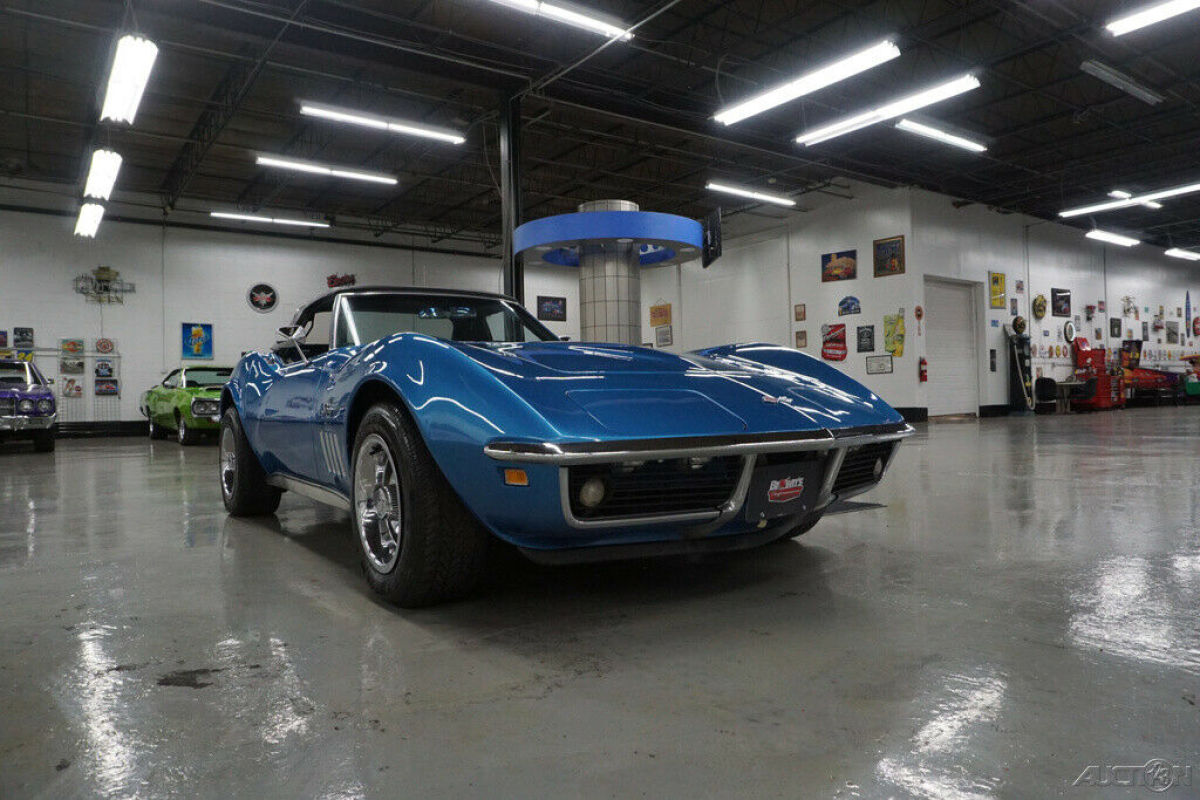 1969 Chevrolet Corvette 4 speed convertible!! - photo 3