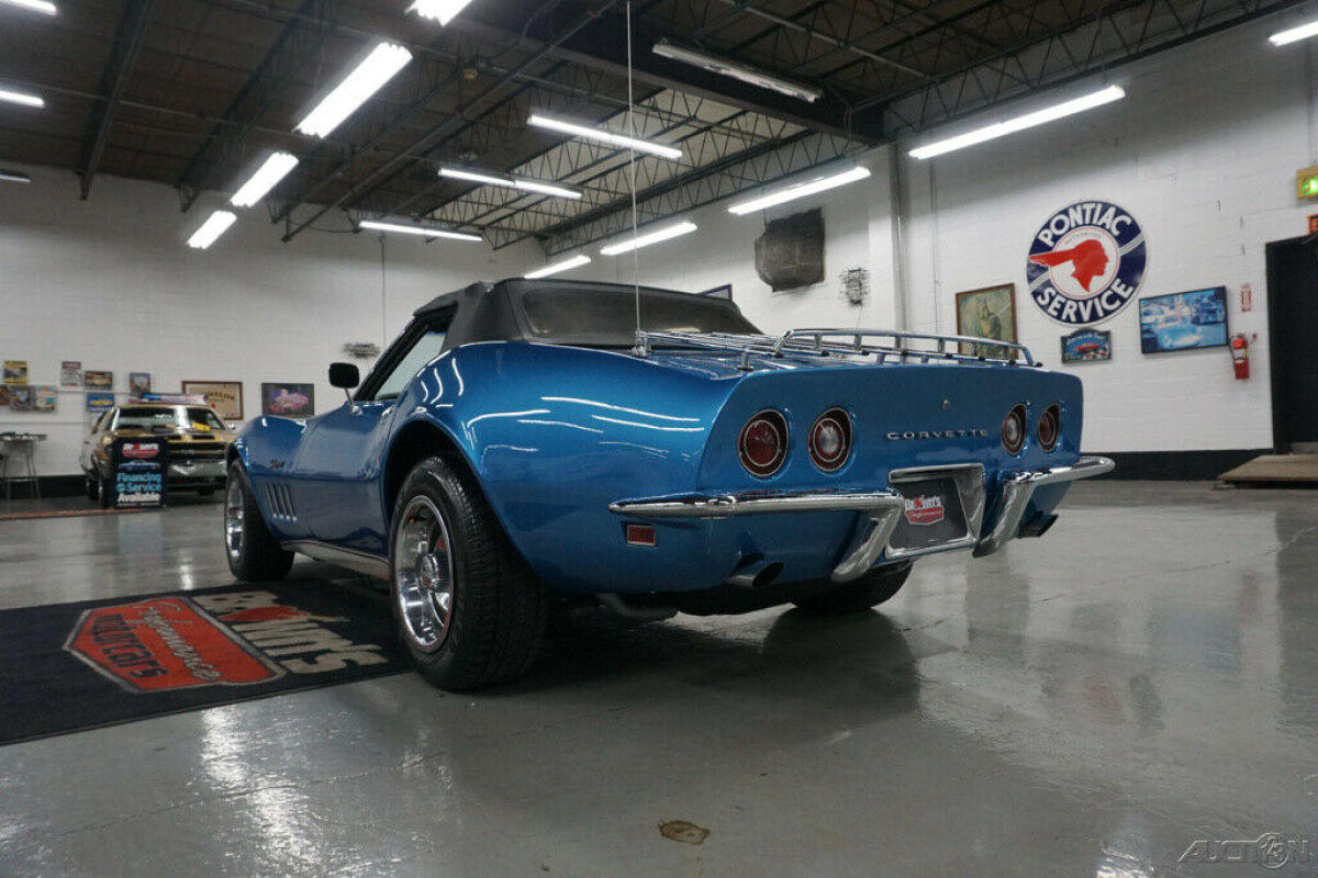 1969 Chevrolet Corvette 4 speed convertible!! - photo 9