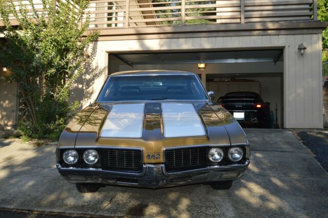 1969 Oldsmobile 442 - photo 2