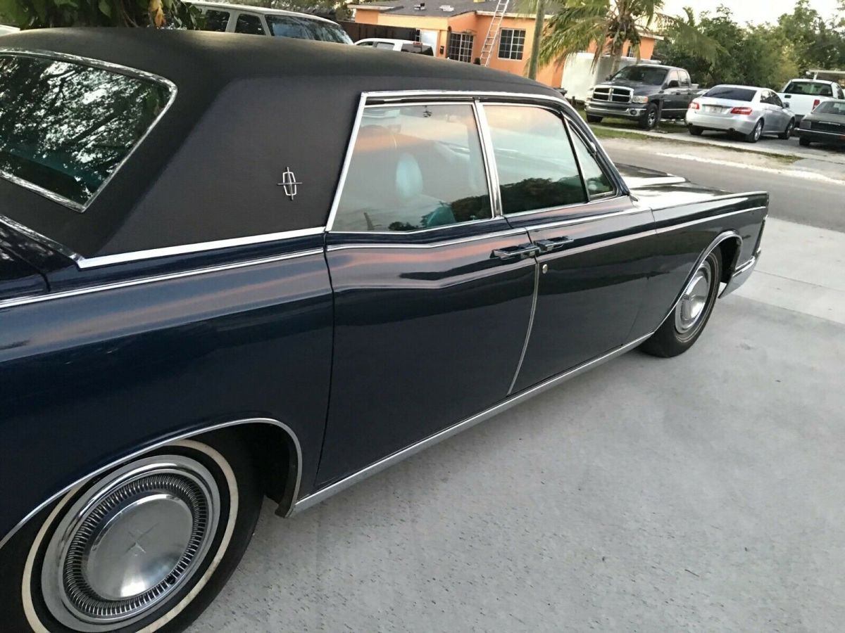 1969 Lincoln Continental - photo 2