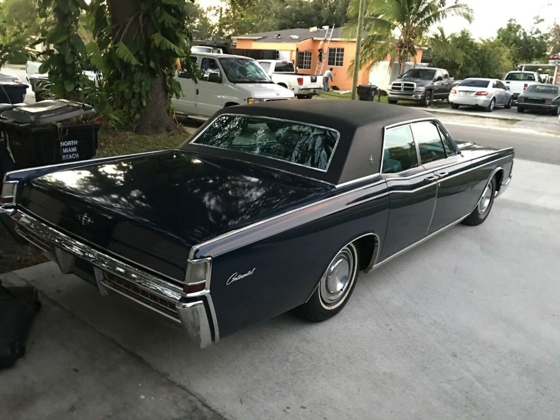 1969 Lincoln Continental - photo 5