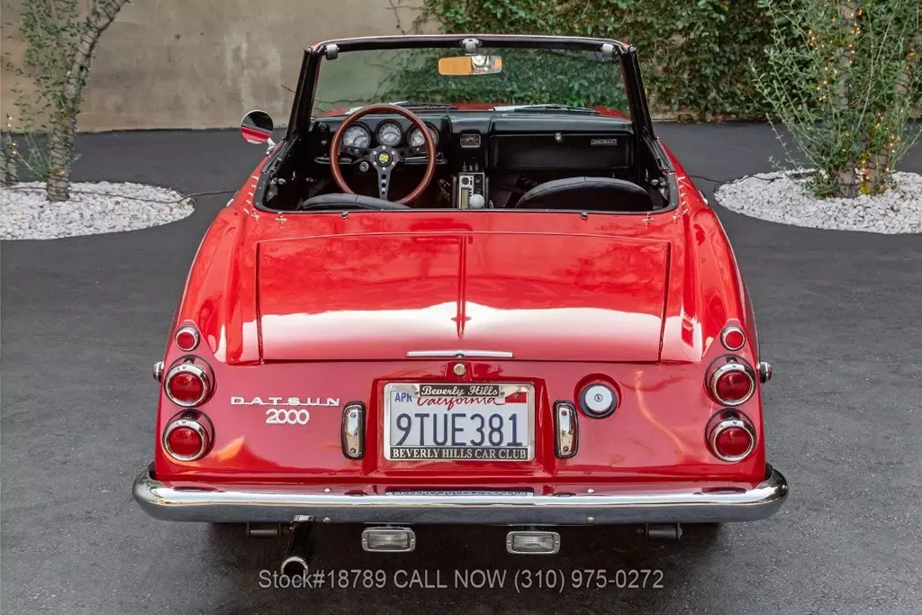 1969 Datsun 2000 Roadster 5-Speed - photo 6