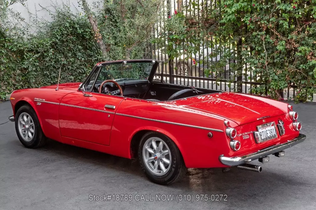 1969 Datsun 2000 Roadster 5-Speed - photo 7