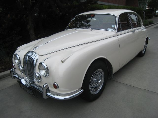 1969 69 DAIMLER V8 V-8 250 JAGUAR MARK 2 MK II 1969 Daimler (Jaguar) G80