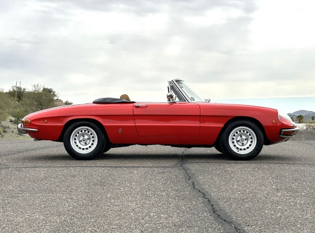 1969 Alfa Romeo 1750 Spider Veloce Round Tail - photo 12