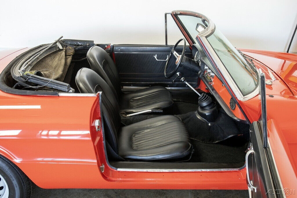 1969 Alfa Romeo Spider - photo 11