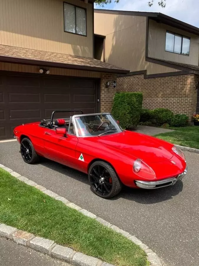 1969 Alfa Romeo Duetto 1969 Alfa Romeo Duetto Dual Weber Carbs, Electronic Ignition, New Suspension