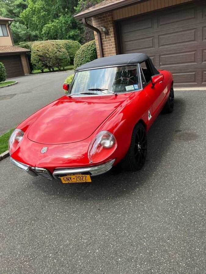 1969 Alfa Romeo Duetto Dual Weber Carbs, Electronic Ignition, New Suspension - photo 4