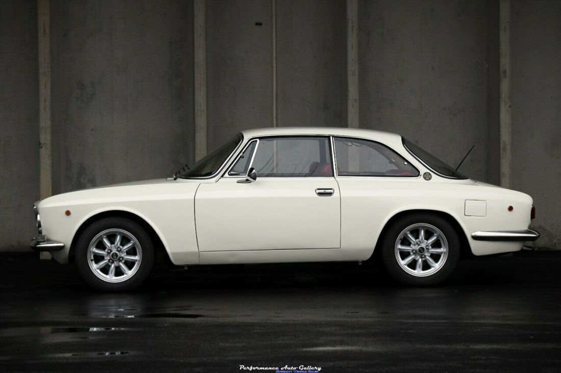1969 Alfa Romeo GTV 1750 - photo 9