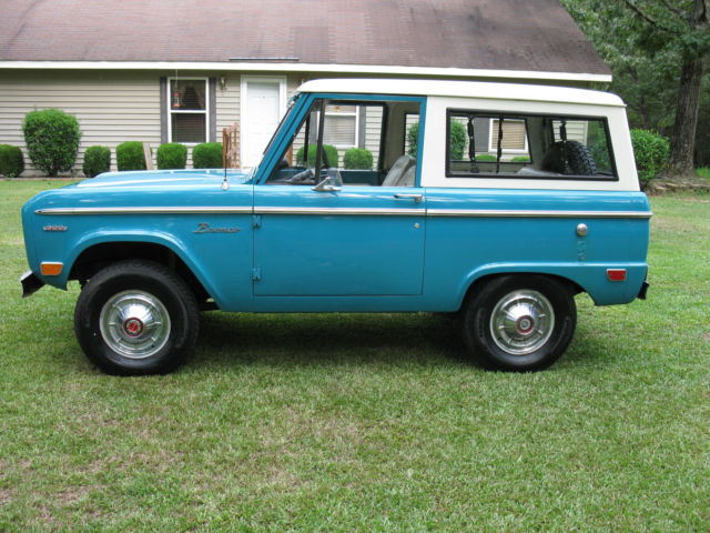 1969 Ford Bronco 2 Door Wagon with tailgate and liftgate - photo 3