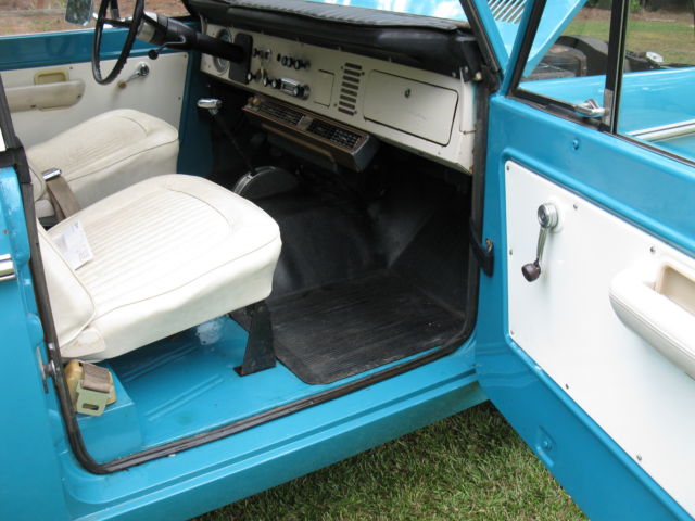 1969 Ford Bronco 2 Door Wagon with tailgate and liftgate - photo 5