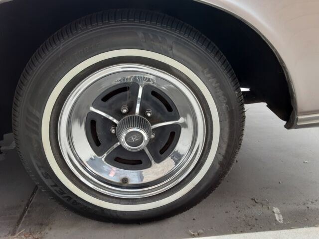 1969 Buick Riviera original factory - photo 13