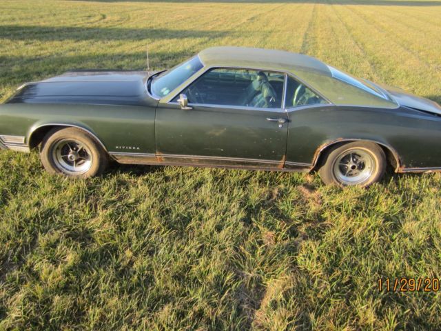 1969 Buick Riviera 2-Door Coupe - photo 10