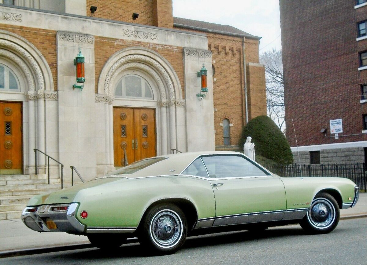 1969 BUICK RIVIERA GS GRAN SPORT Loaded with options Runs & Drives Beautifully 1969 Buick Riviera GS