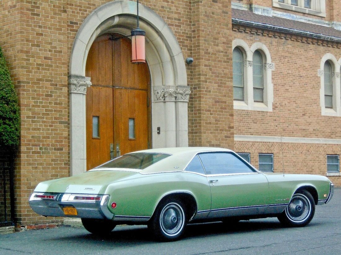1969 Buick Riviera GS - photo 3