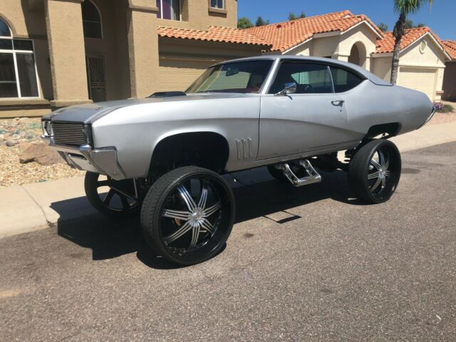 1969 Buick Skylark Custom Gorilla Lift 1 of a Kind on 28"s Rust Free 1969 Buick Skylark