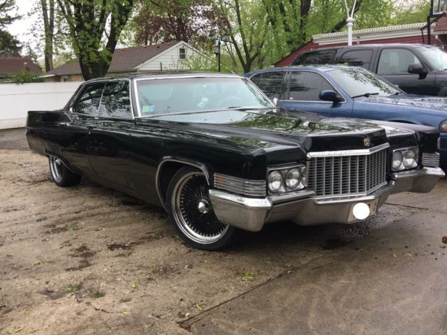 1969 Cadillac DeVille 472 ci nice touches daily driver 1969 Cadillac DeVille Sedan