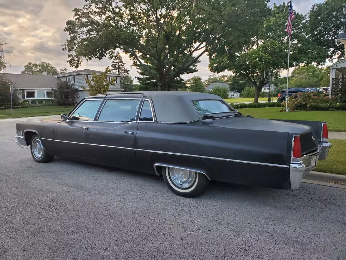 1969 Cadillac Fleetwood 75 Formal Limousine Limo Runs Drives 1969 Cadillac Fleetwood