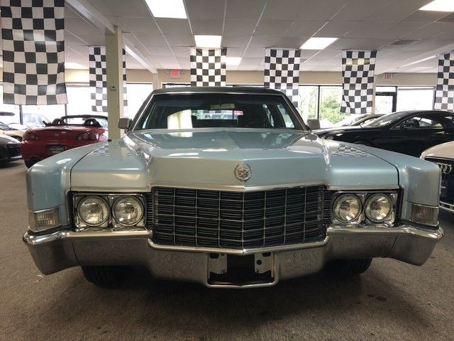 1969 Cadillac Fleetwood Limousine - photo 2