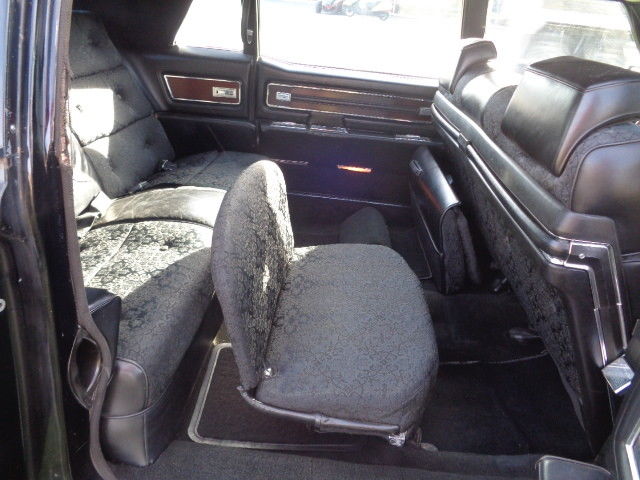19690000 Cadillac Fleetwood SEVENTY FIVE 8-9 PASSENGER - photo 13