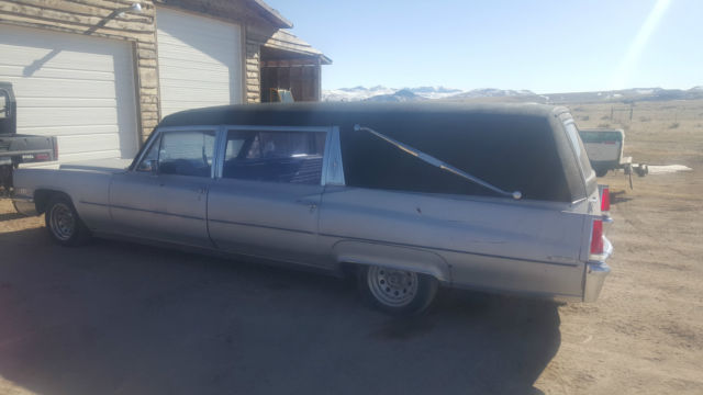 1969 CADILLAC HEARSE GRAY LOW MILES IN GREAT CONDITION AUTOMATIC & ORGINAL CAR 1969 Cadillac DeVille