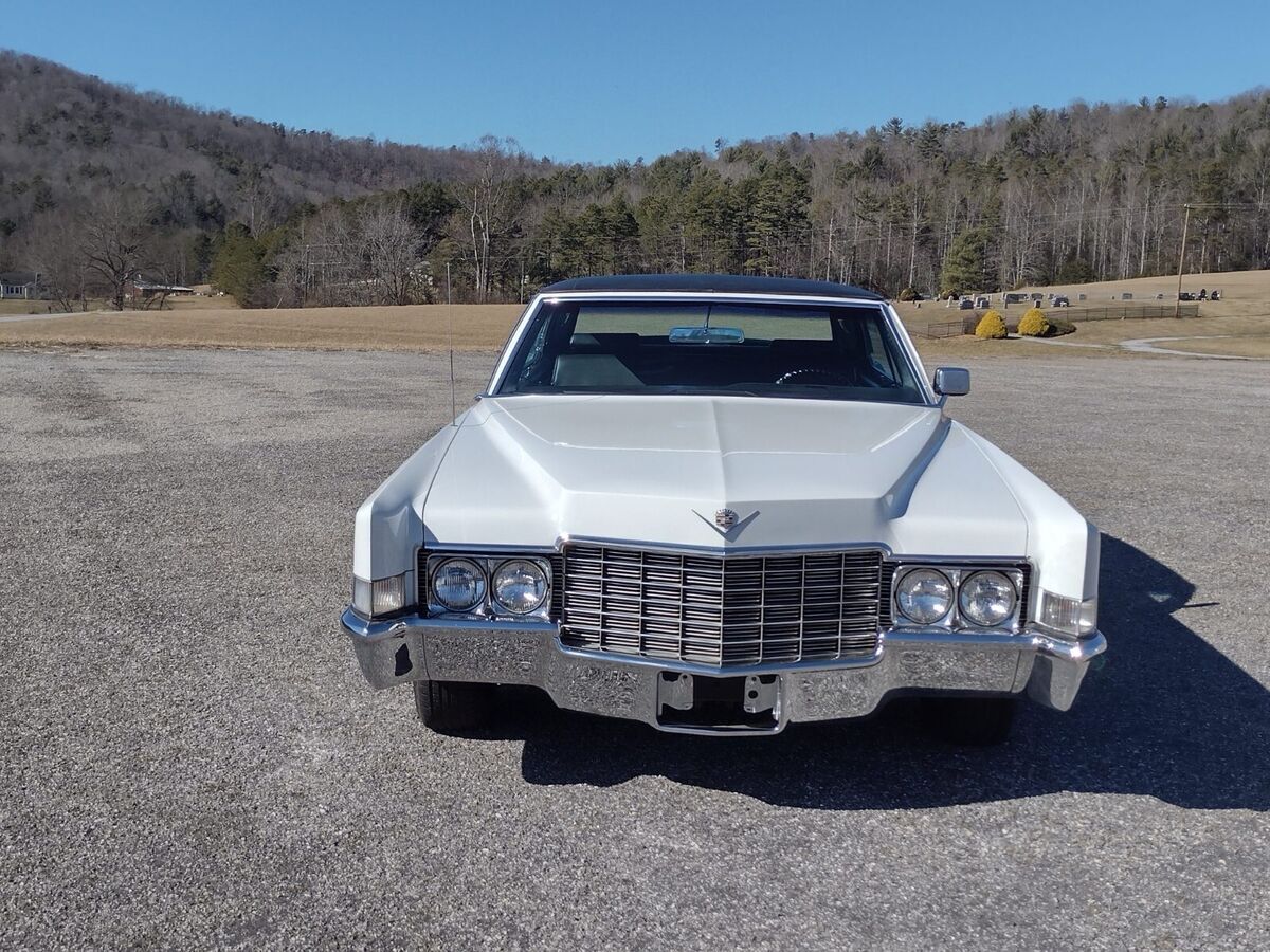 1969 Cadillac DeVille - photo 2