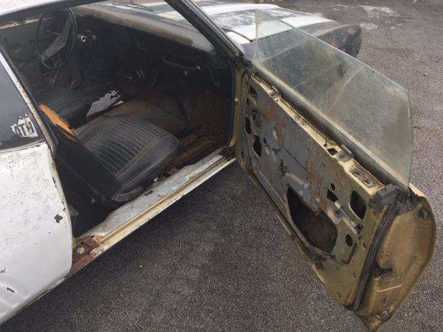 1969 Chevrolet Camaro - photo 12