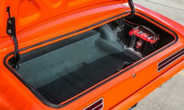 1969 Chevrolet Camaro DSE everything, A/C 6 sp restomod pro touring - photo 12