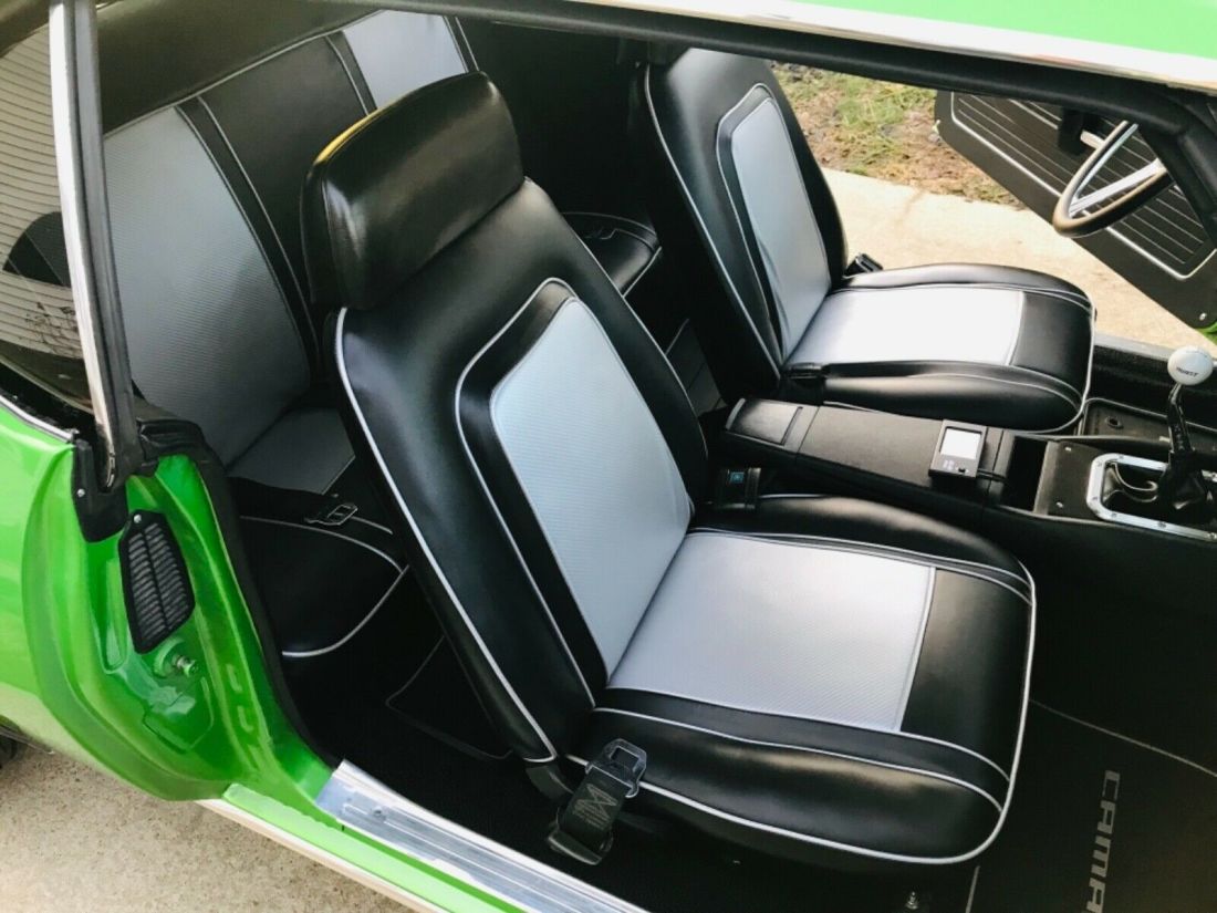 1969 Chevrolet Camaro - photo 12