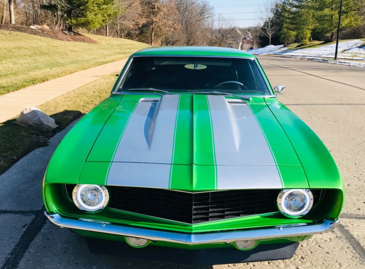1969 Chevrolet Camaro - photo 2