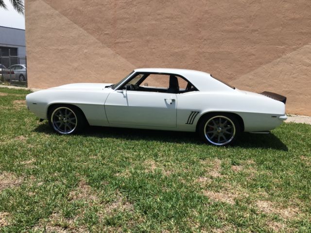 1969 Chevrolet Camaro pro touring - photo 2